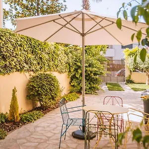 El Jardi De L'avet Bed & Breakfast Lleida